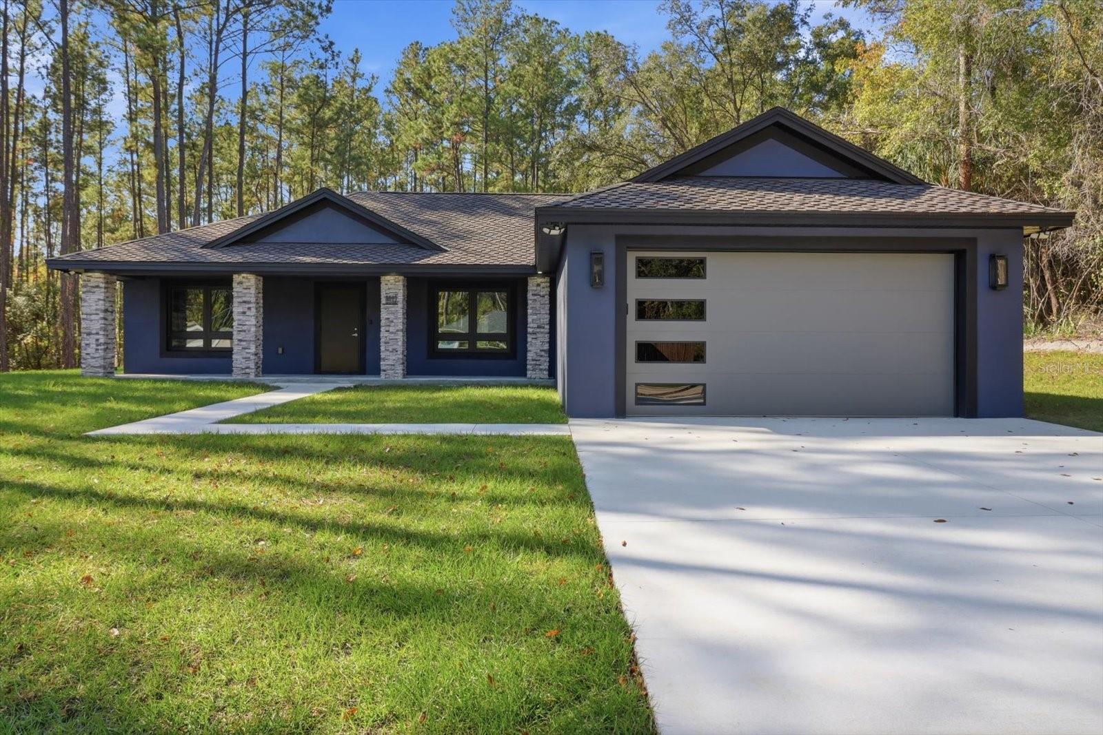 Single Family Residence in CITRUS SPRINGS, FL - Daniel Dourado