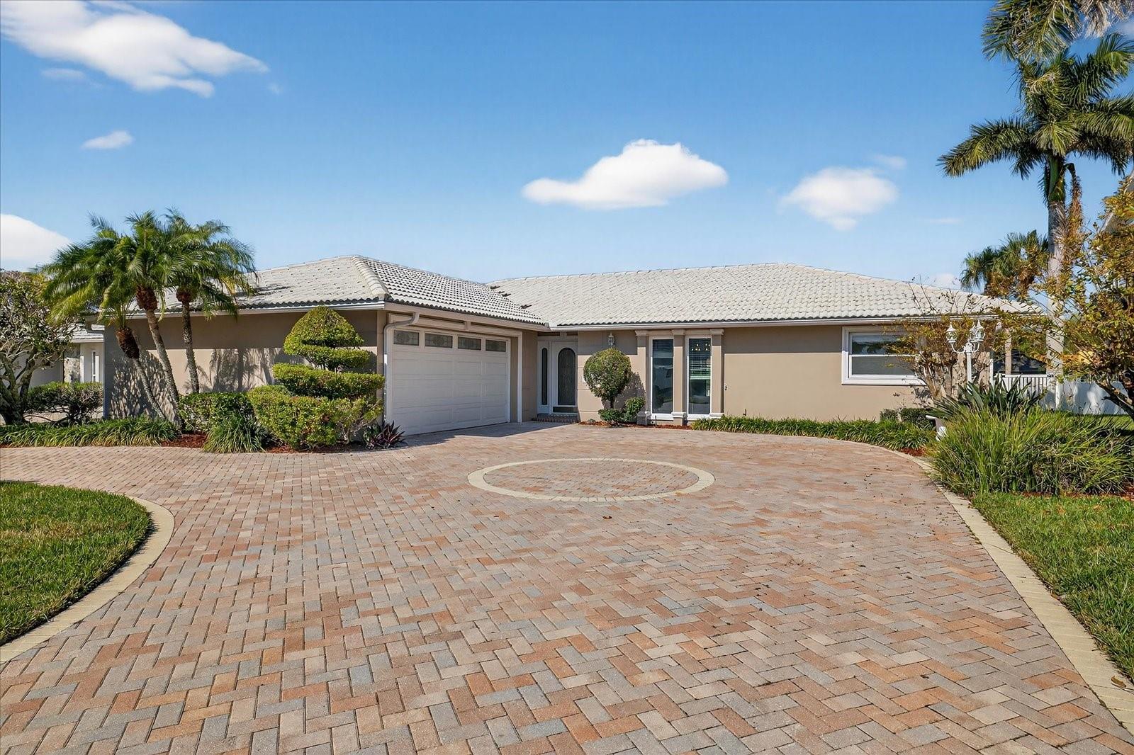 Single Family Residence em NEW PORT RICHEY, FL - Daniel Dourado