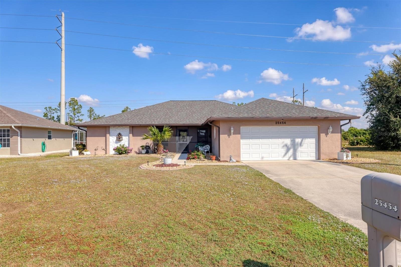 Single Family Residence em PUNTA GORDA, FL - Daniel Dourado