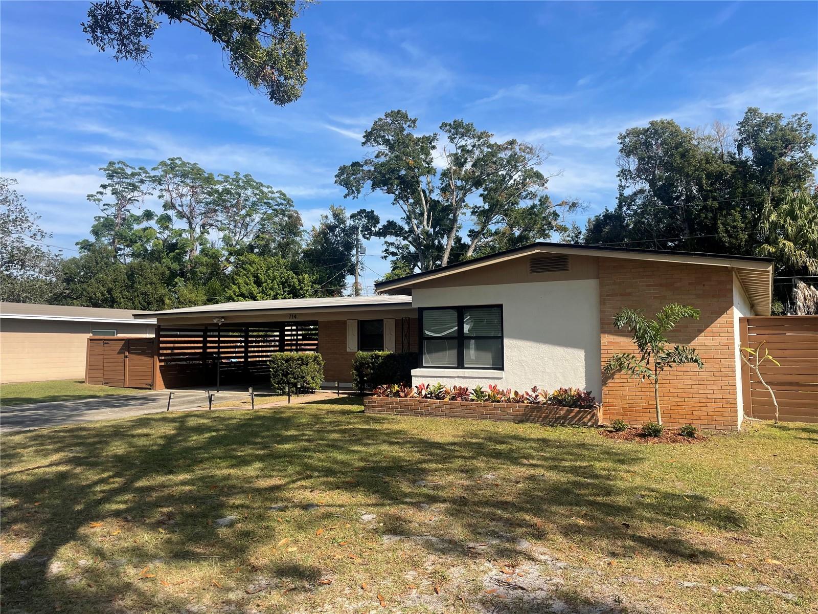 Single Family Residence em WINTER PARK, FL - Daniel Dourado