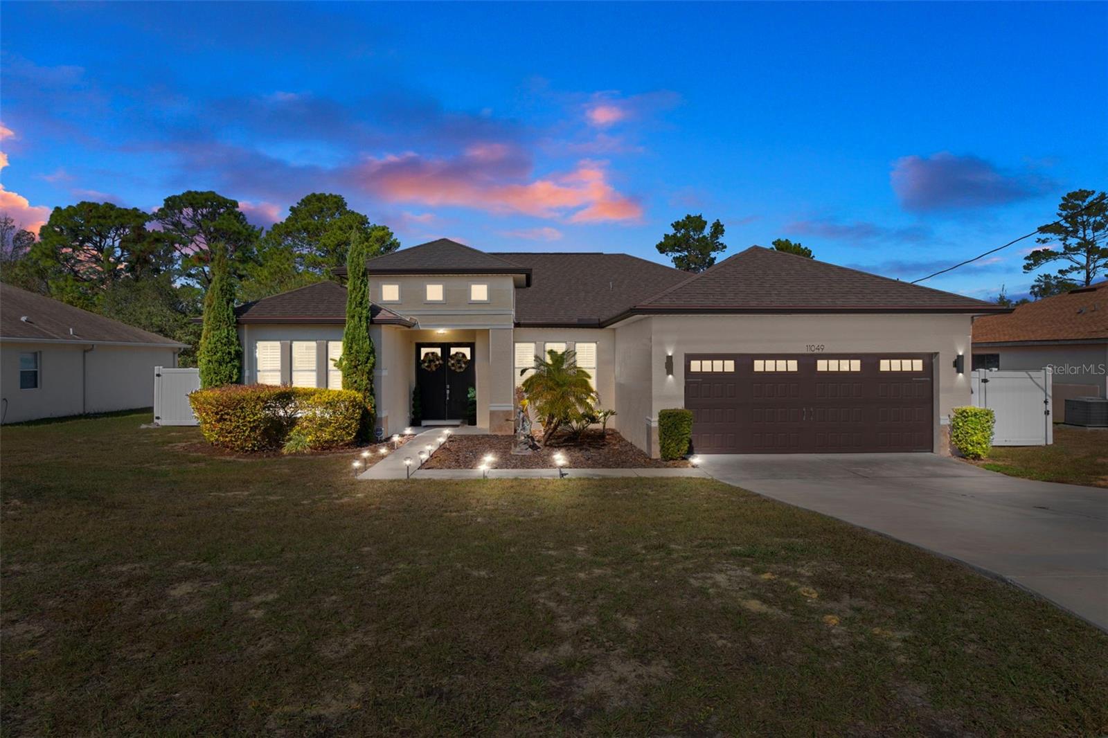 Single Family Residence in SPRING HILL, FL - Daniel Dourado