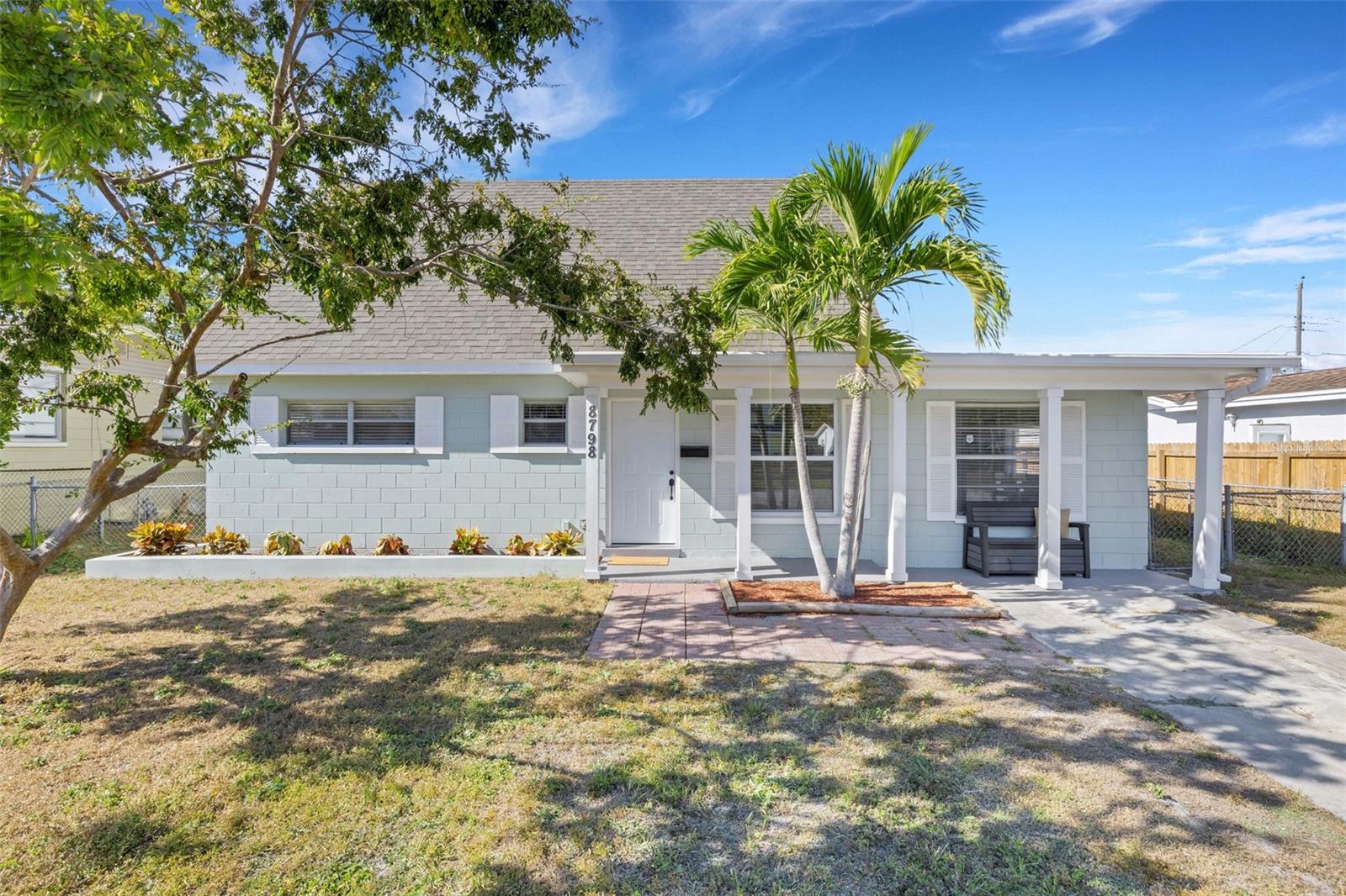 Single Family Residence em PINELLAS PARK, FL - Daniel Dourado