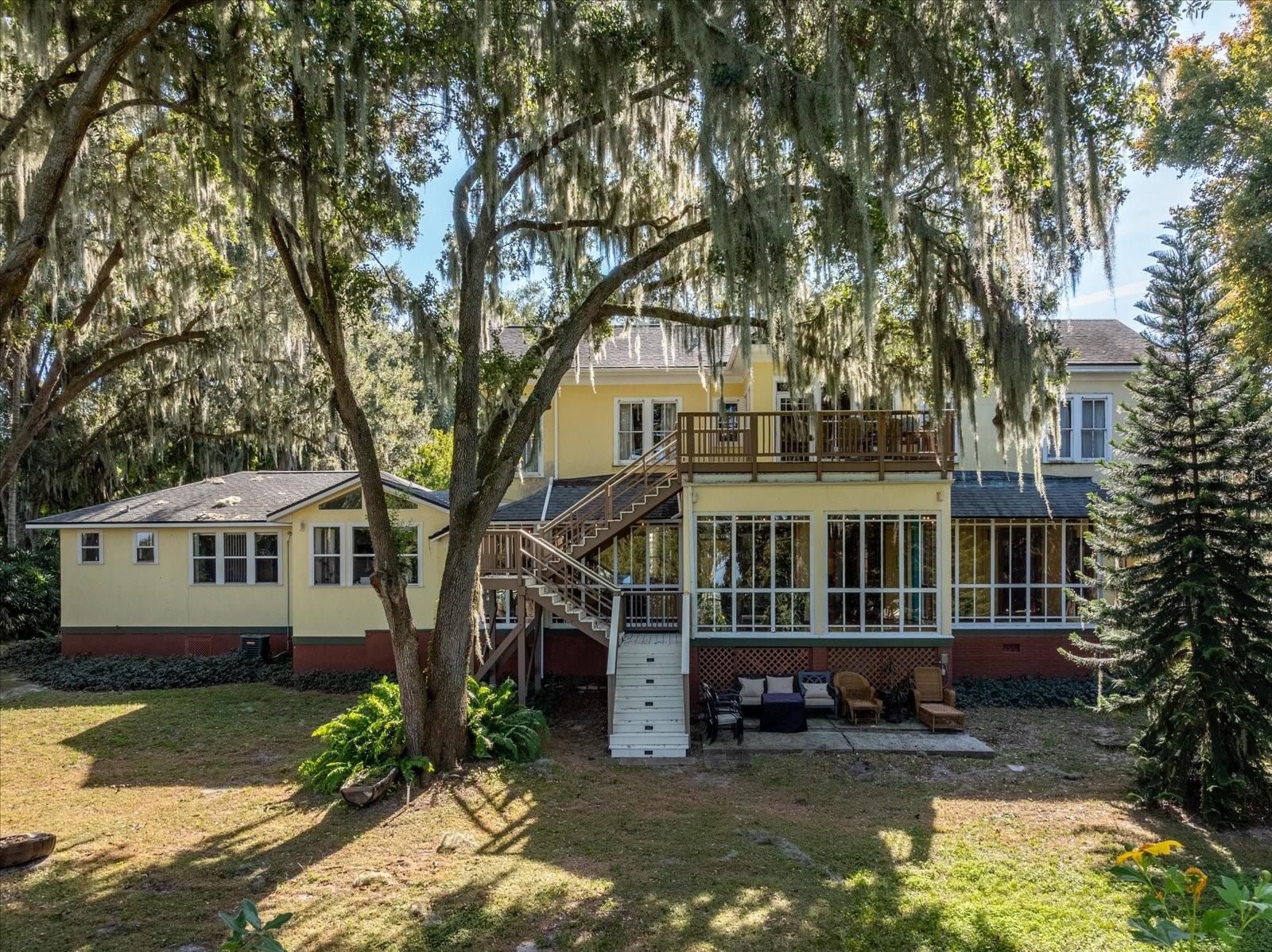 Single Family Residence em OAKLAND, FL - Daniel Dourado