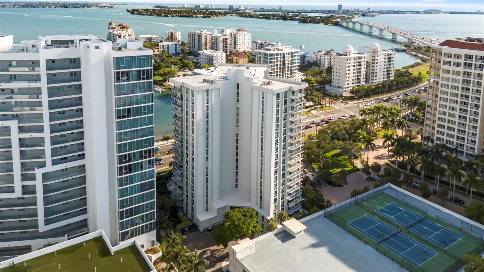 Condominium in SARASOTA, FL - Daniel Dourado