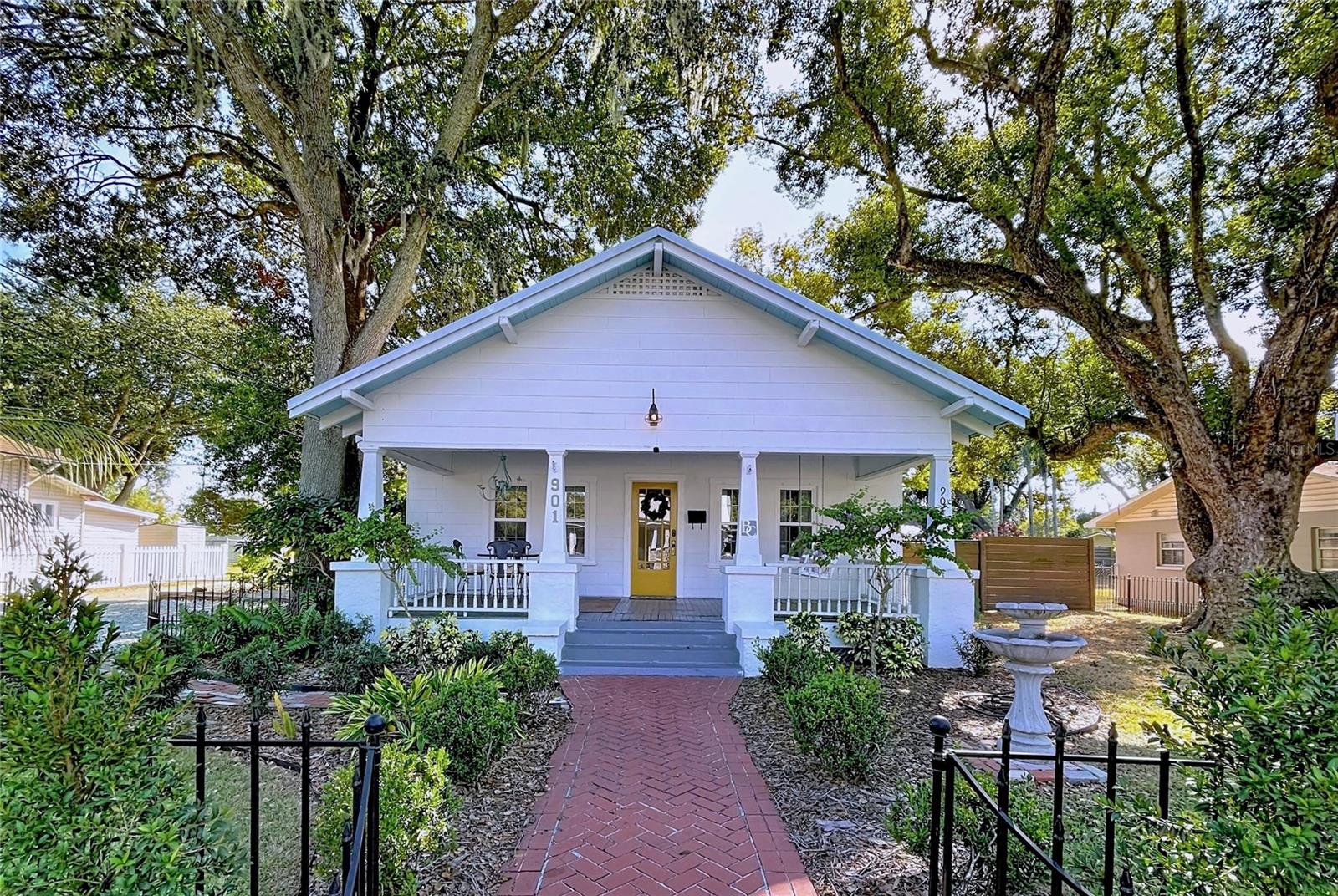 Single Family Residence in PLANT CITY, FL - Daniel Dourado