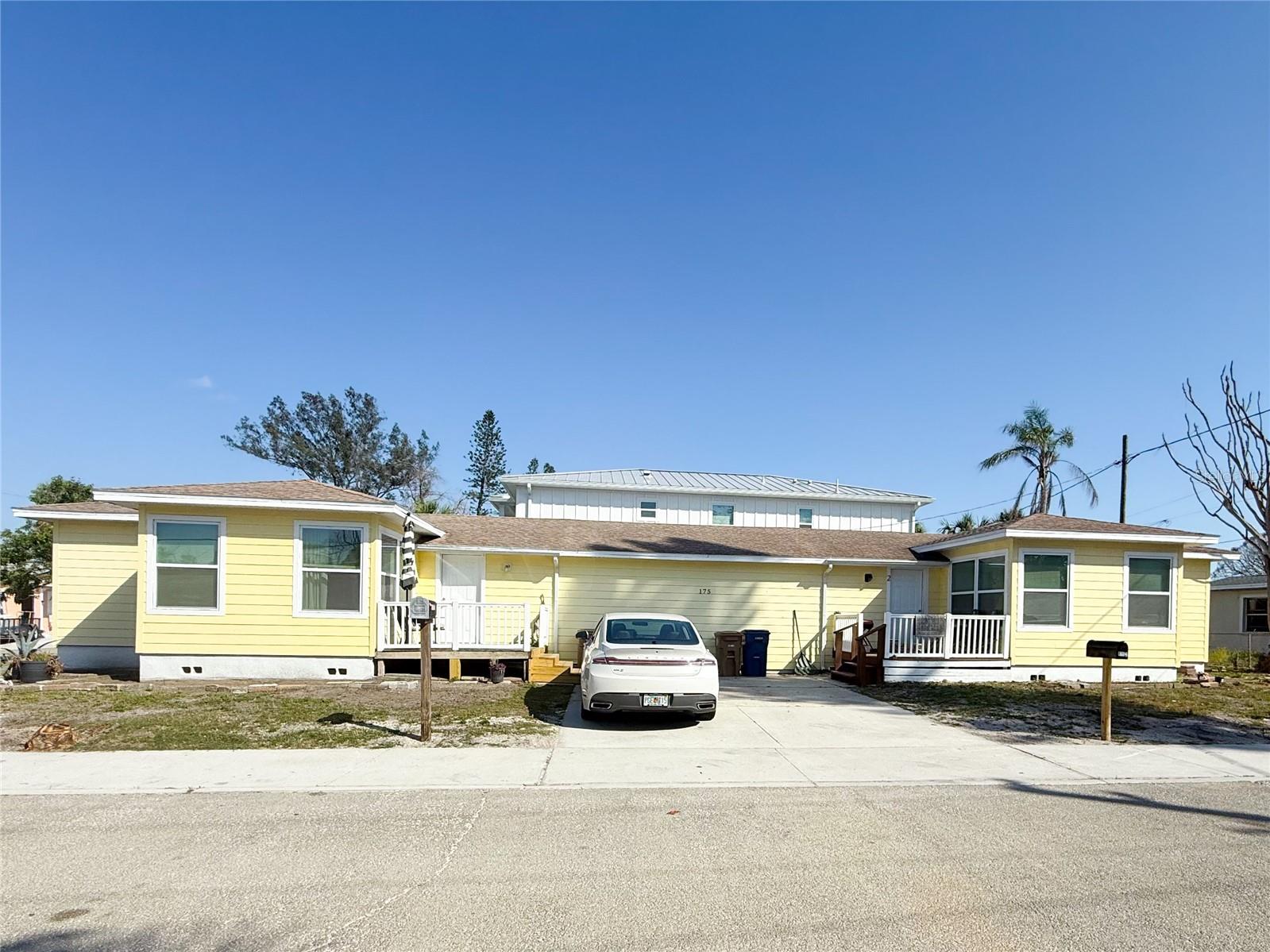 Duplex em MADEIRA BEACH, FL - Daniel Dourado