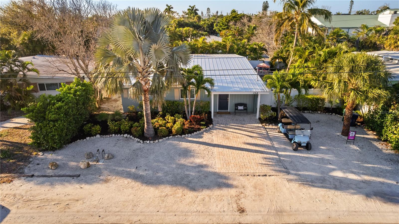 Single Family Residence in ANNA MARIA, FL - Daniel Dourado