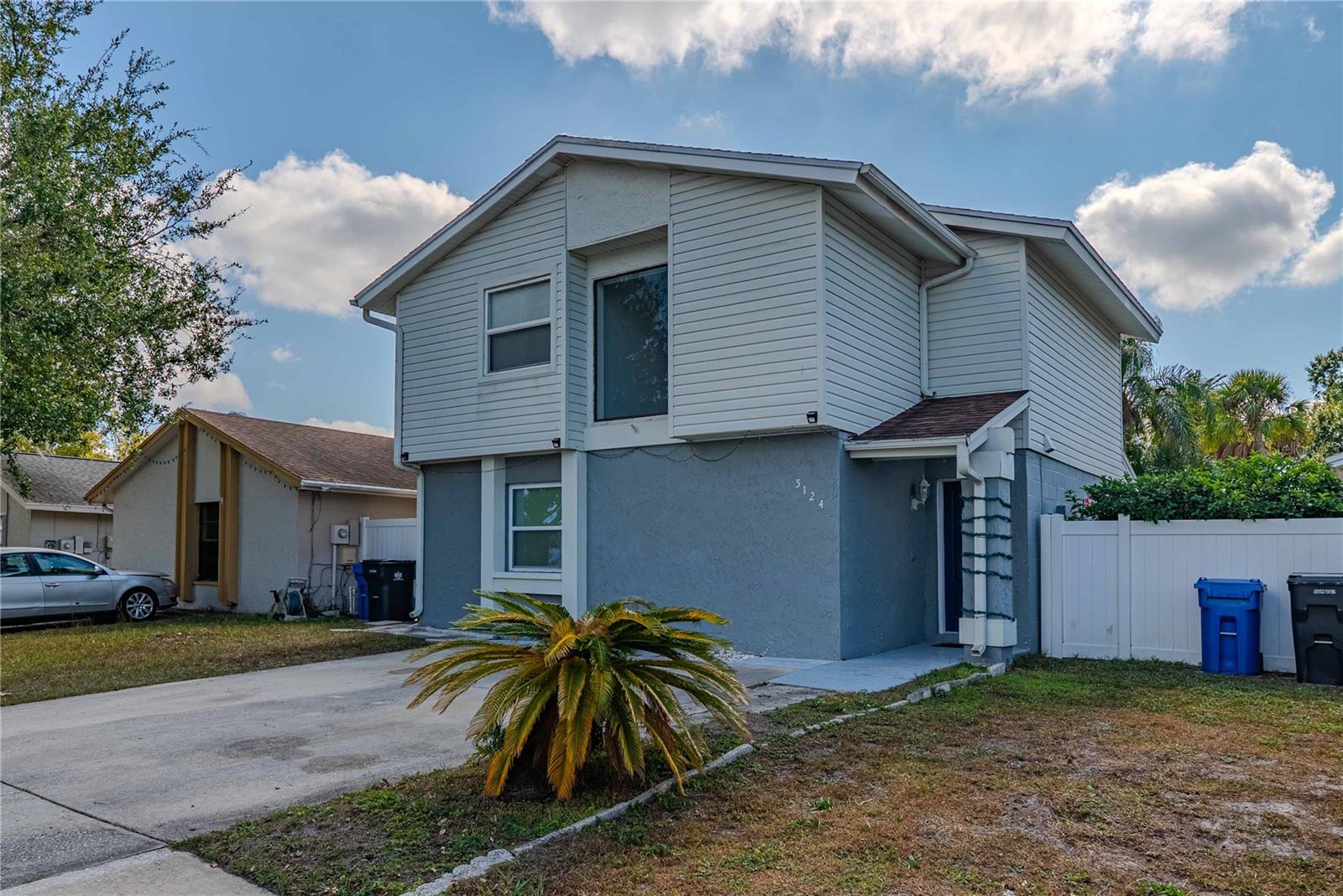 Single Family Residence in TAMPA, FL - Daniel Dourado