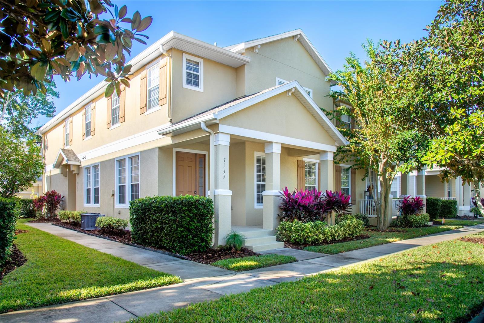 Condominium in HARMONY, FL - Daniel Dourado