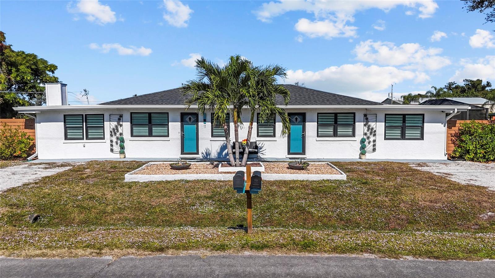 Duplex in NOKOMIS, FL - Daniel Dourado