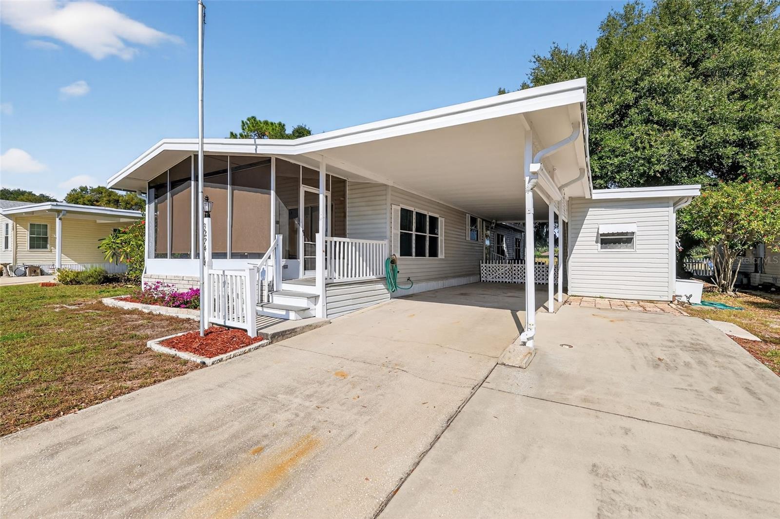 Manufactured Home em TAVARES, FL - Daniel Dourado