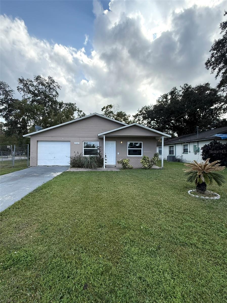 Single Family Residence em SANFORD, FL - Daniel Dourado