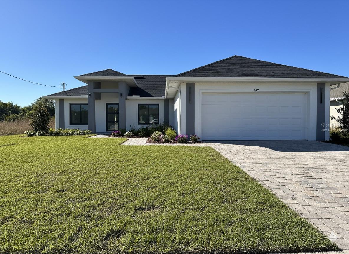 Single Family Residence em PORT CHARLOTTE, FL - Daniel Dourado