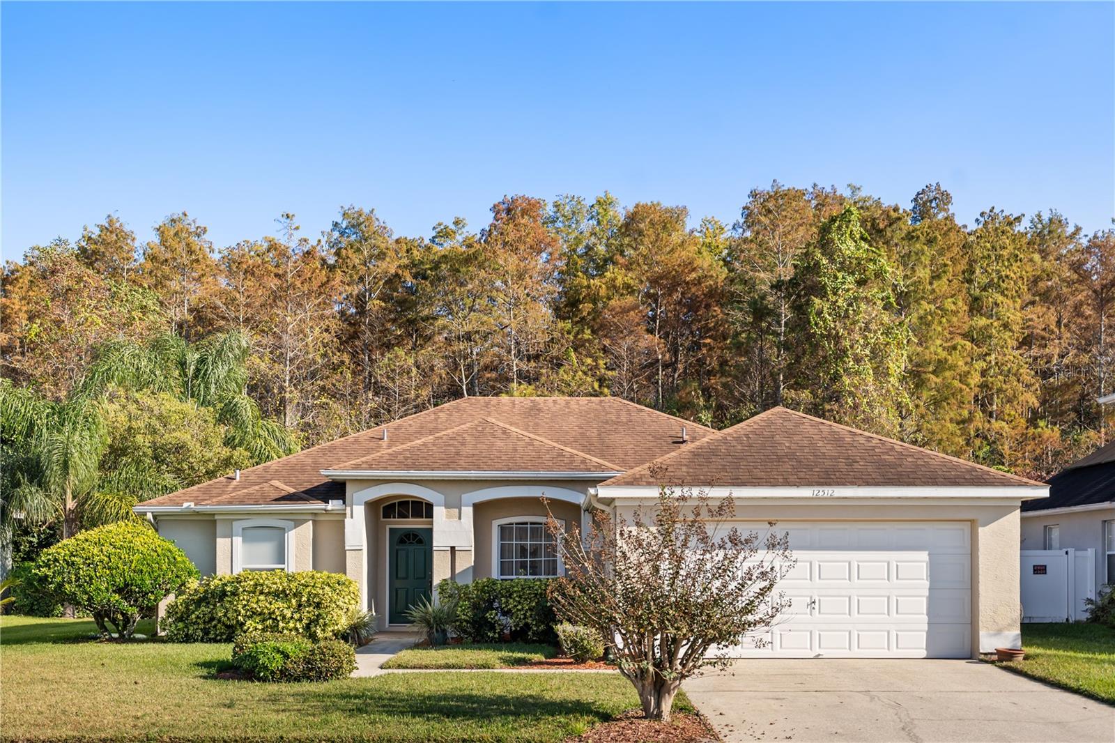 Single Family Residence in ORLANDO, FL - Daniel Dourado