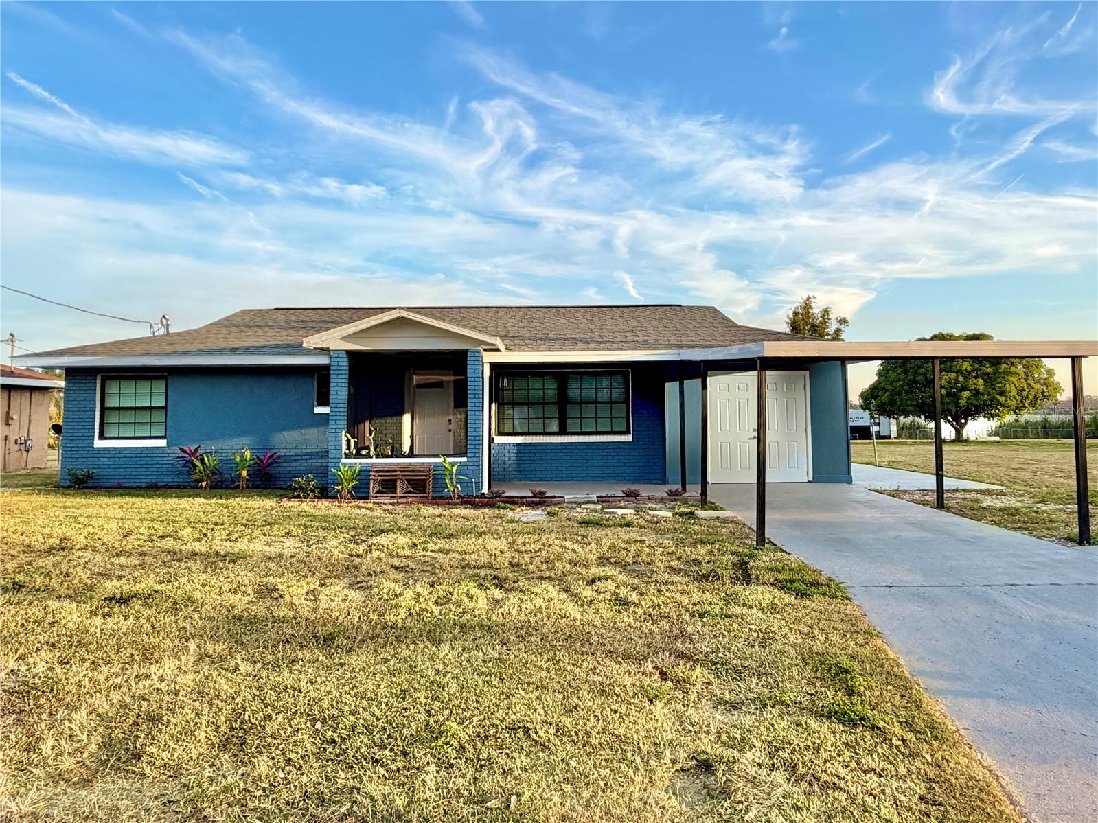 Single Family Residence em WINTER HAVEN, FL - Daniel Dourado