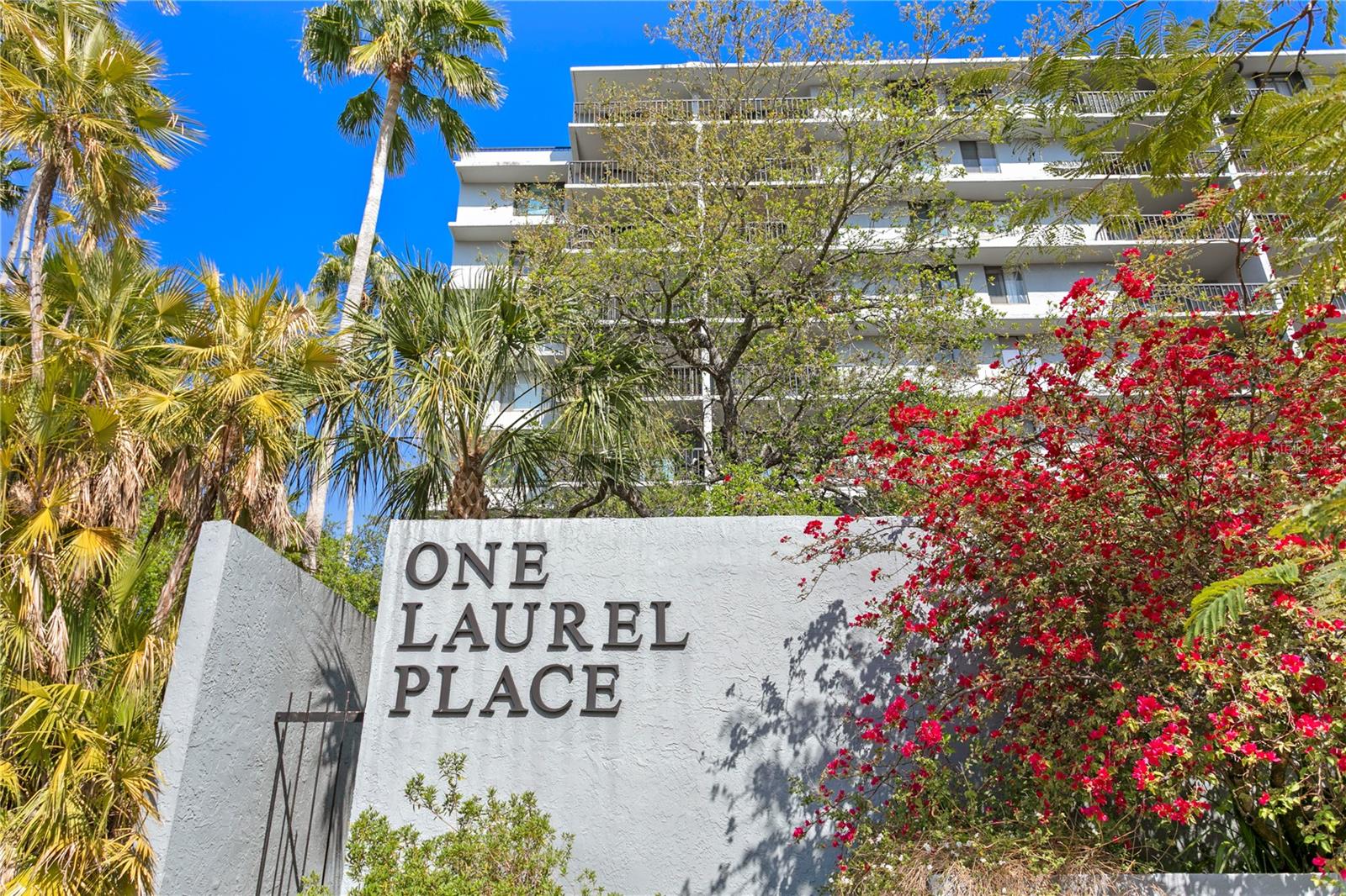 Condominium in TAMPA, FL - Daniel Dourado