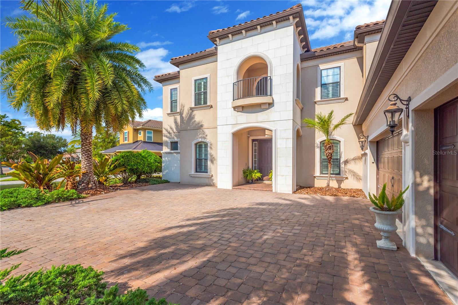 Single Family Residence in TAMPA, FL - Daniel Dourado