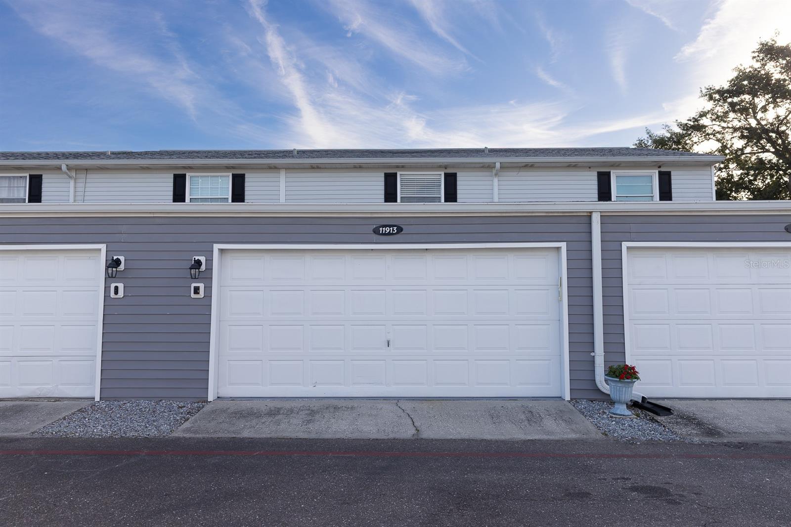 Condominium in TAMPA, FL - Daniel Dourado