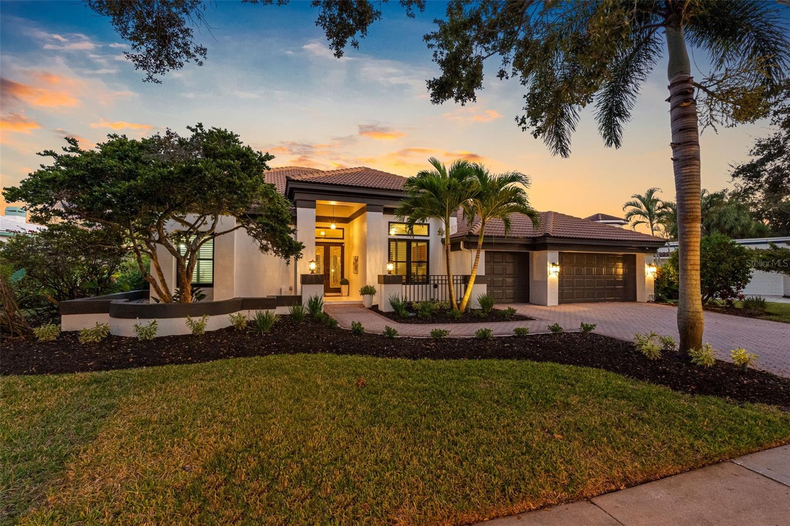 Single Family Residence em PINELLAS PARK, FL - Daniel Dourado