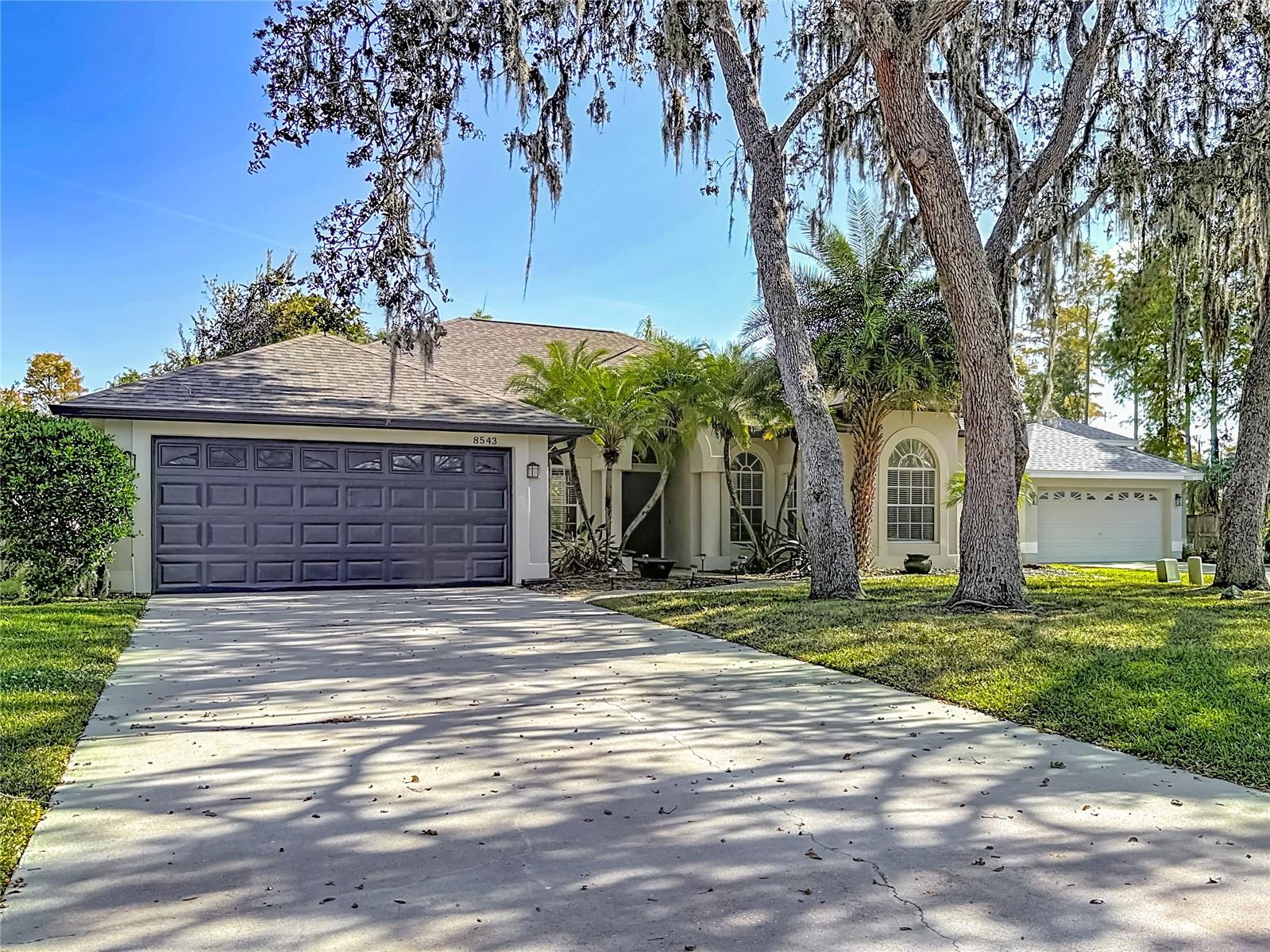 Single Family Residence em TRINITY, FL - Daniel Dourado