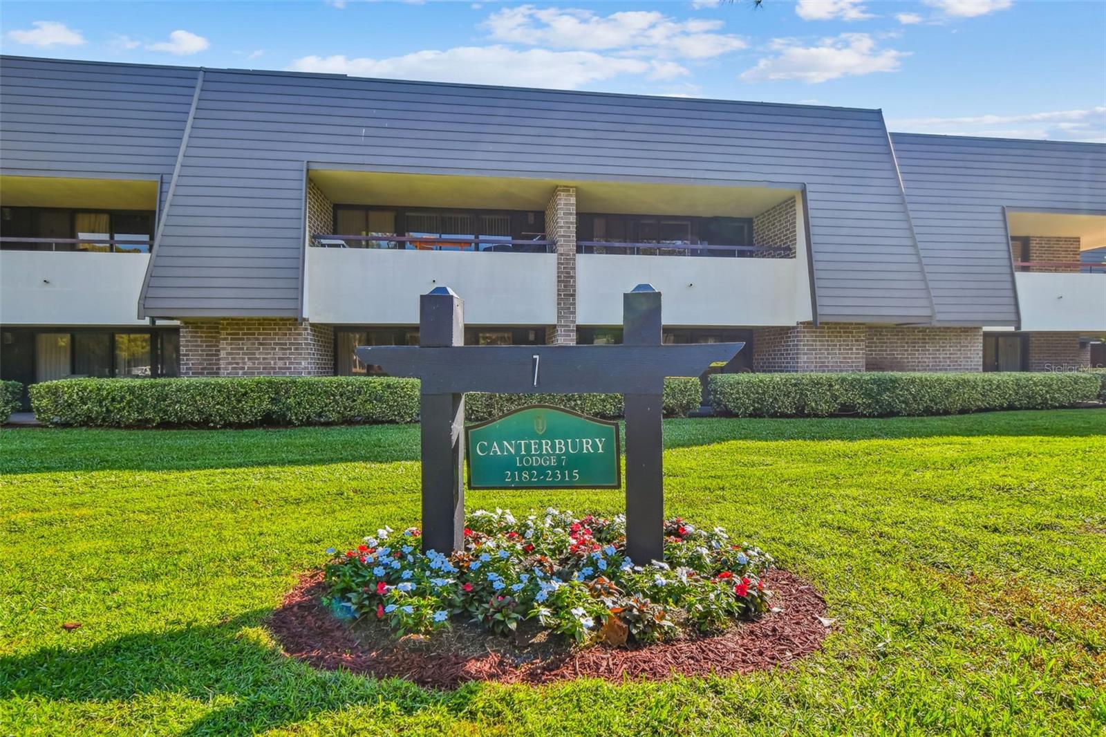 Condominium in PALM HARBOR, FL - Daniel Dourado