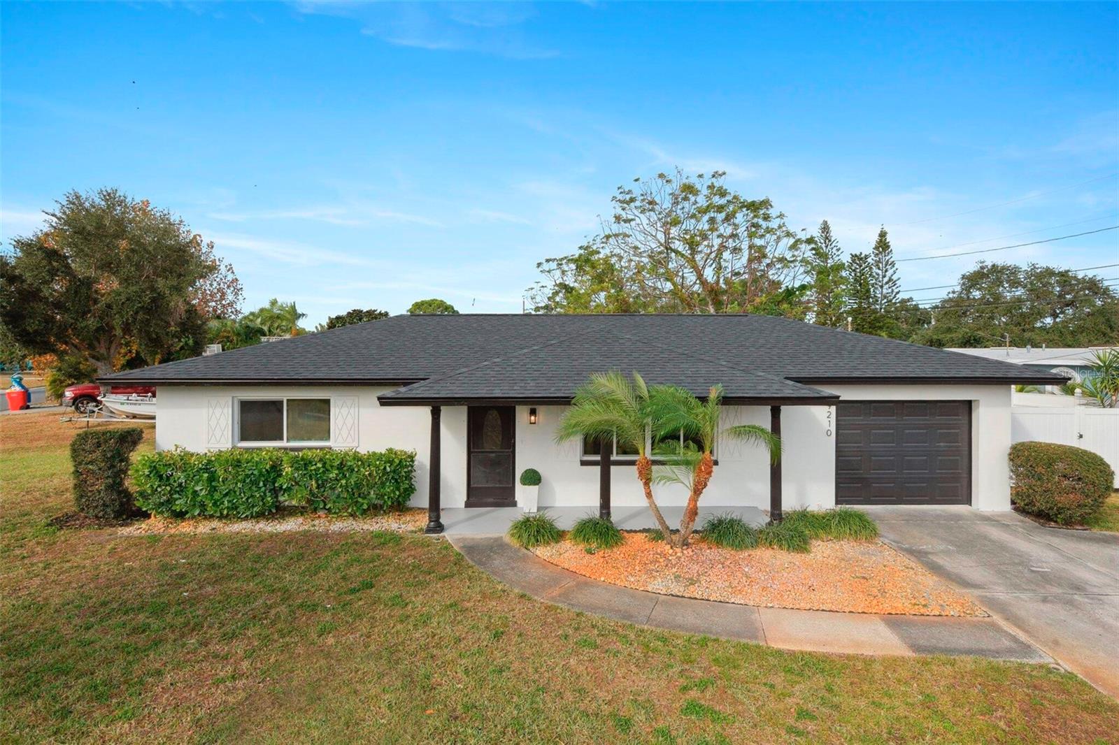 Single Family Residence em SEMINOLE, FL - Daniel Dourado