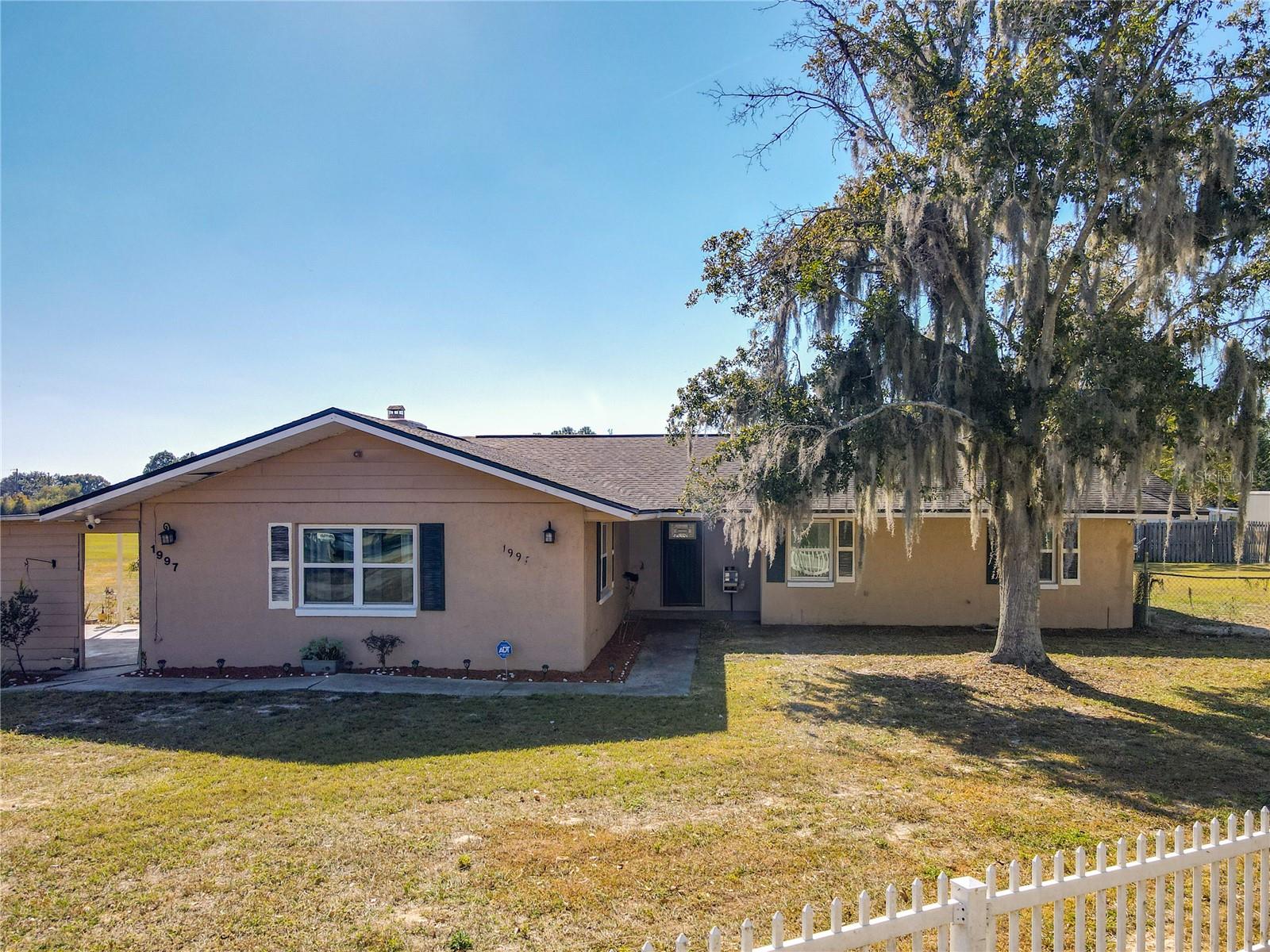Single Family Residence in POLK CITY, FL - Daniel Dourado