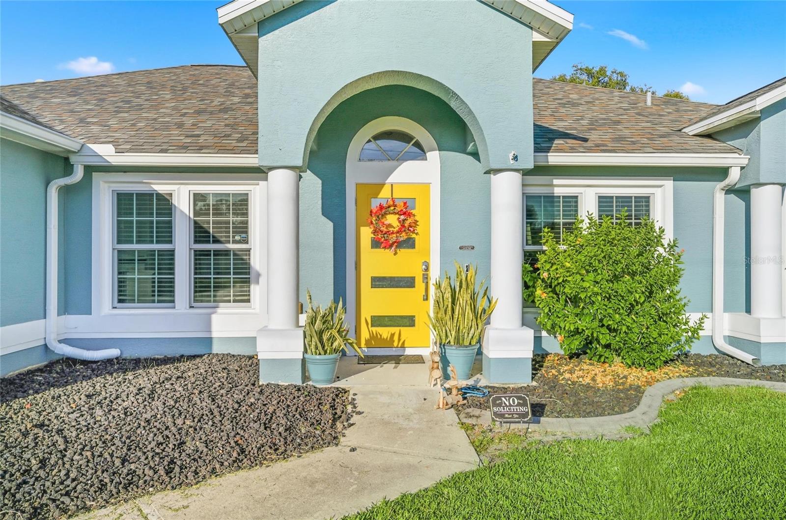 Single Family Residence in PALM COAST, FL - Daniel Dourado