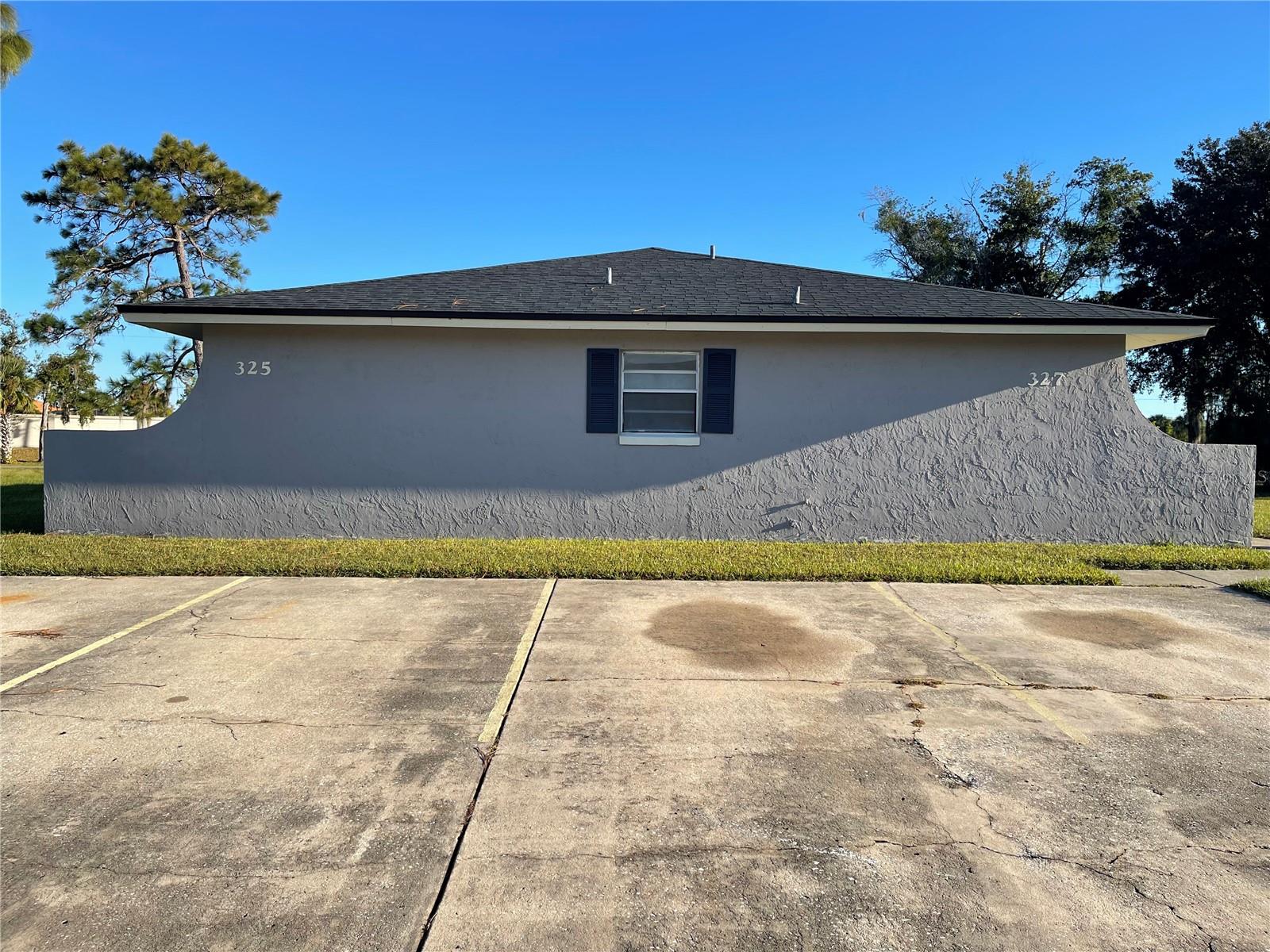 Duplex in POINCIANA, FL - Daniel Dourado