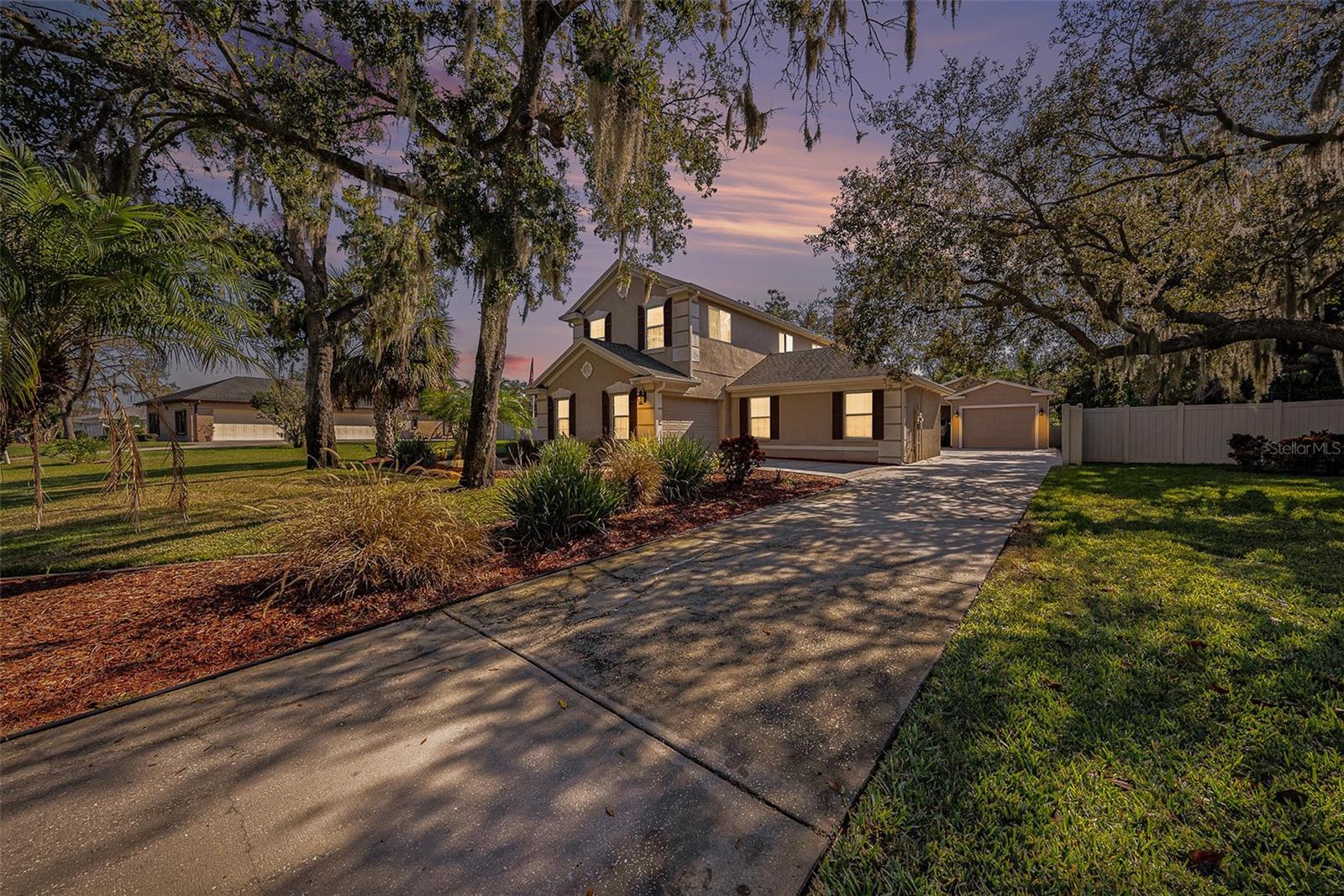 Single Family Residence em RIVERVIEW, FL - Daniel Dourado