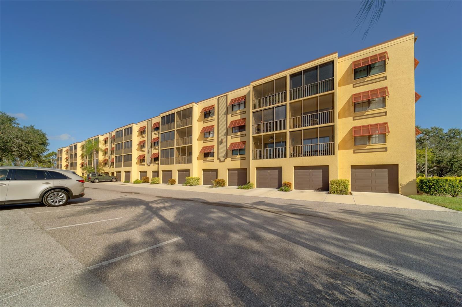 Condominium em ST PETERSBURG, FL - Daniel Dourado