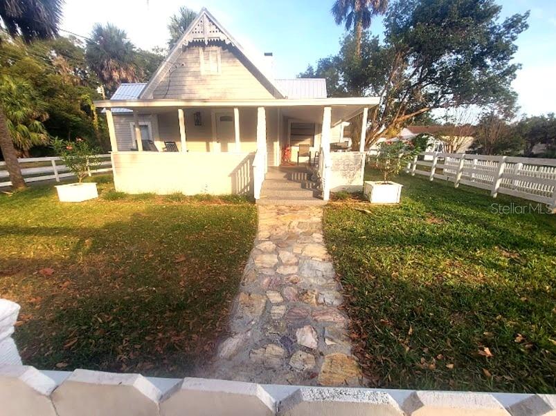 Single Family Residence in ORANGE CITY, FL - Daniel Dourado