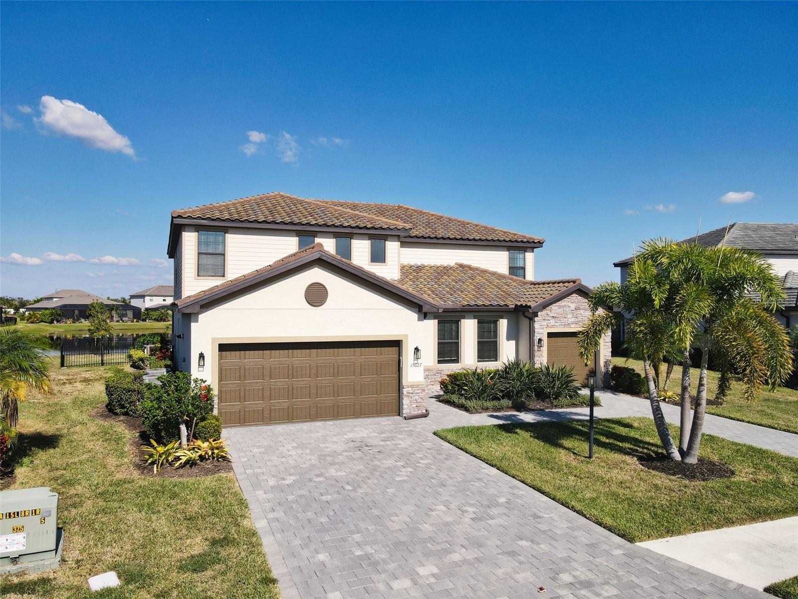 Single Family Residence em BRADENTON, FL - Daniel Dourado