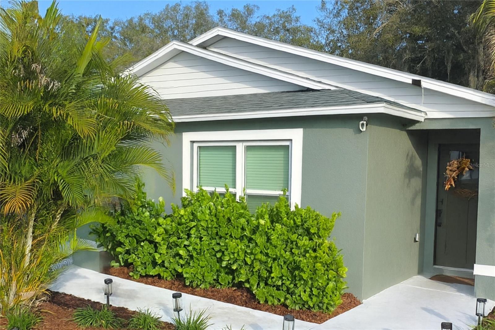 Single Family Residence in TAMPA, FL - Daniel Dourado