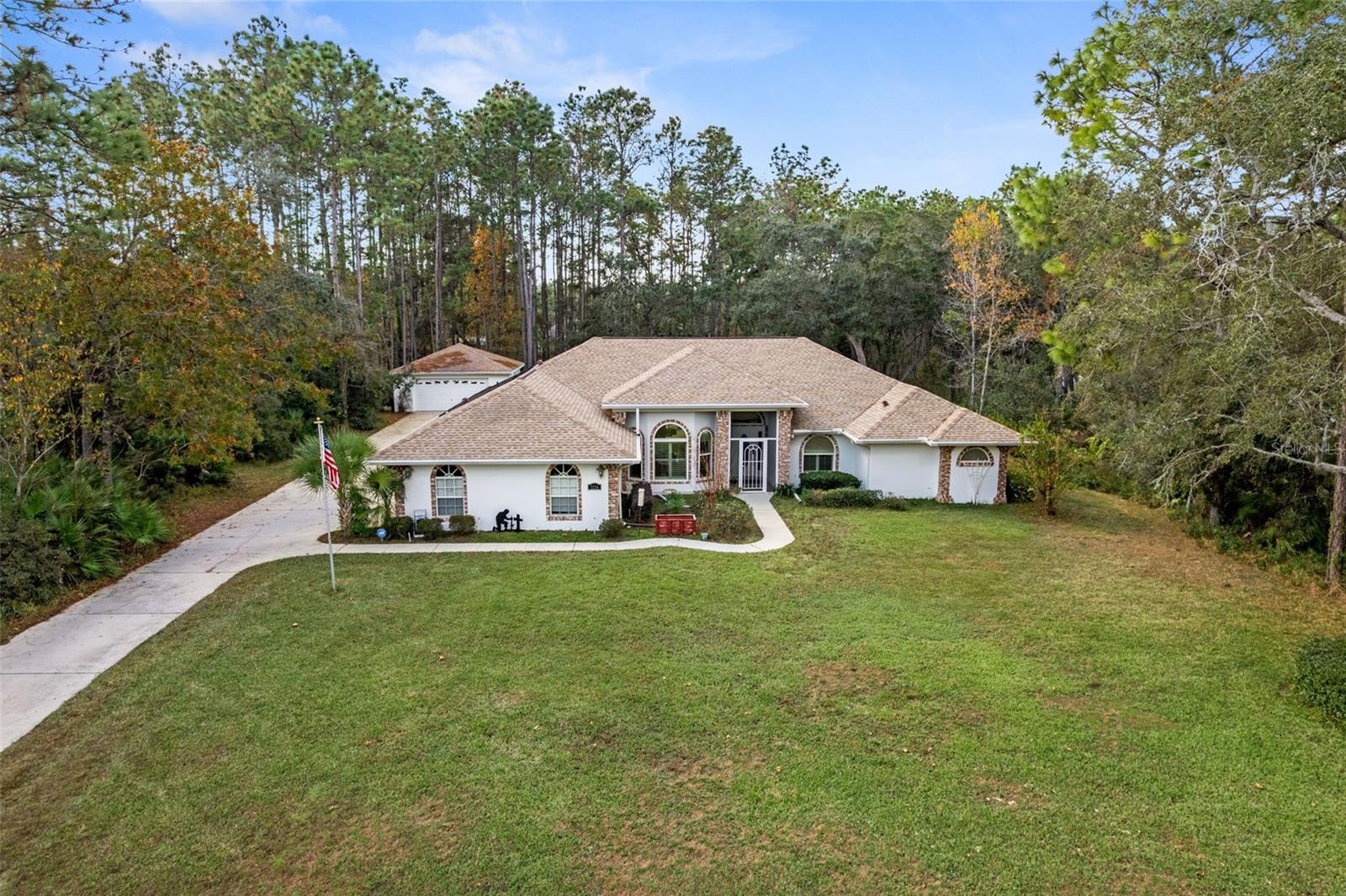 Single Family Residence in BEVERLY HILLS, FL - Daniel Dourado