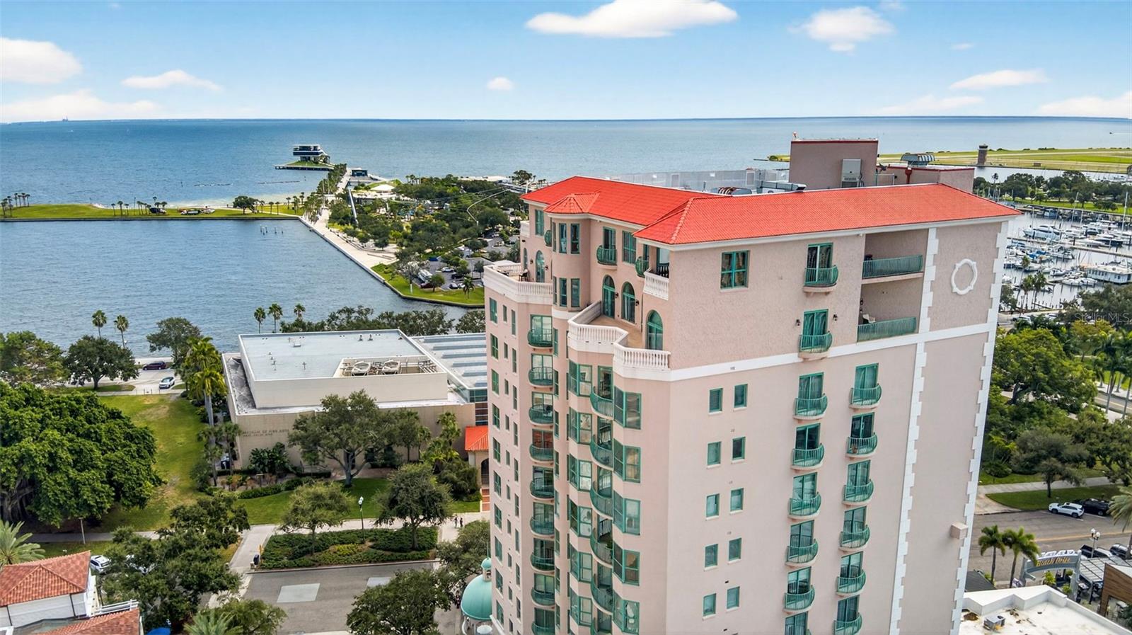 Condominium em ST PETERSBURG, FL - Daniel Dourado