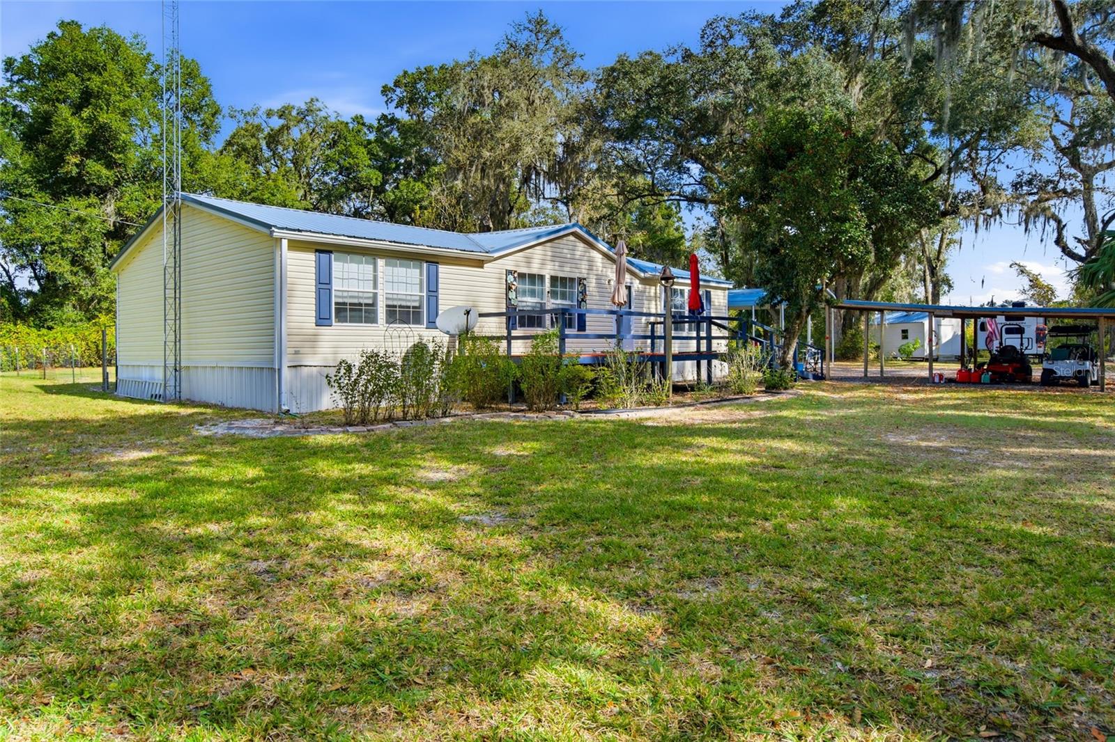 Manufactured Home em BUSHNELL, FL - Daniel Dourado