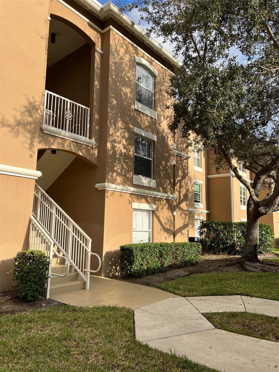 Condominium em VERO BEACH, FL - Daniel Dourado