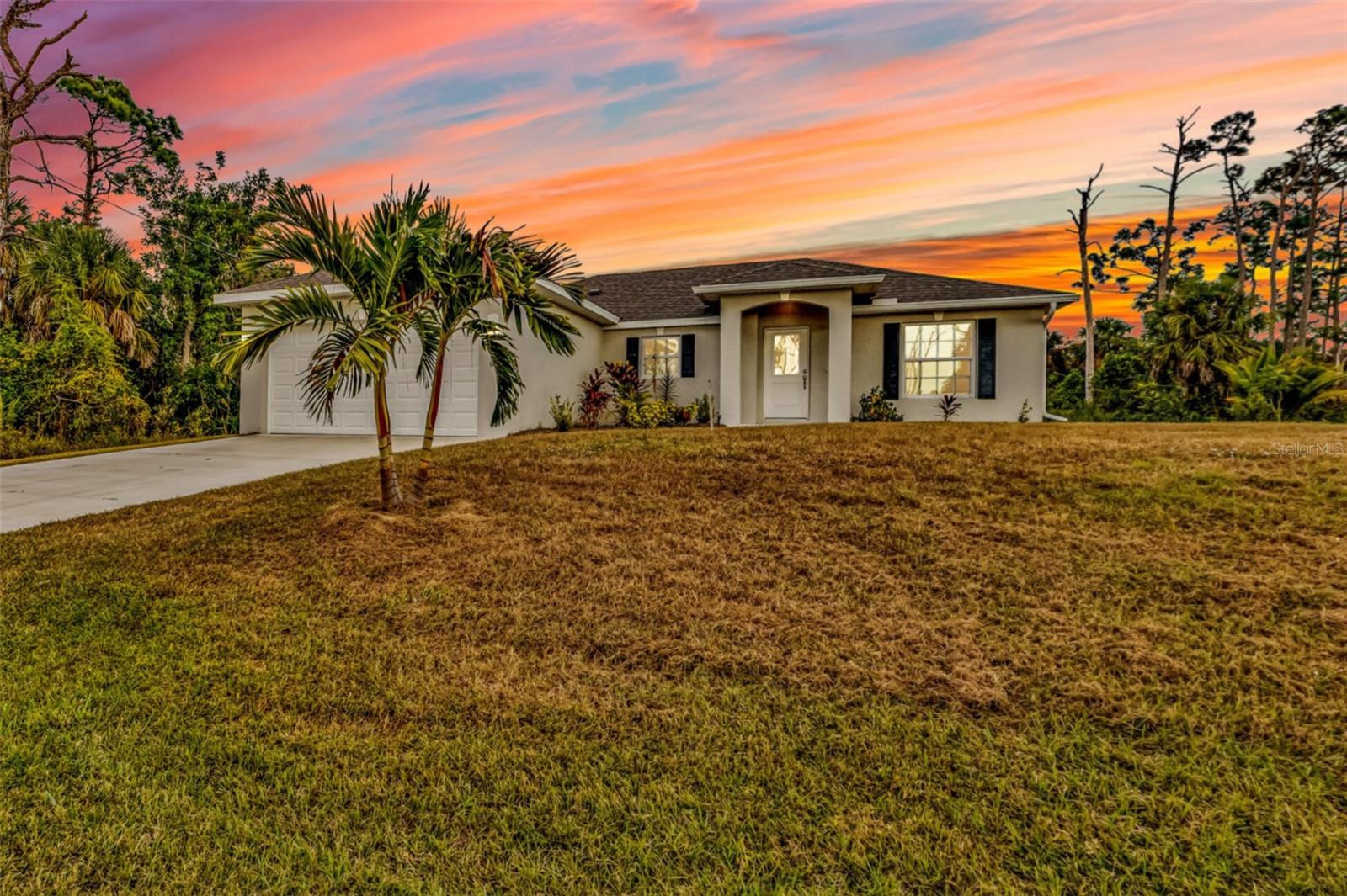 Single Family Residence em PORT CHARLOTTE, FL - Daniel Dourado