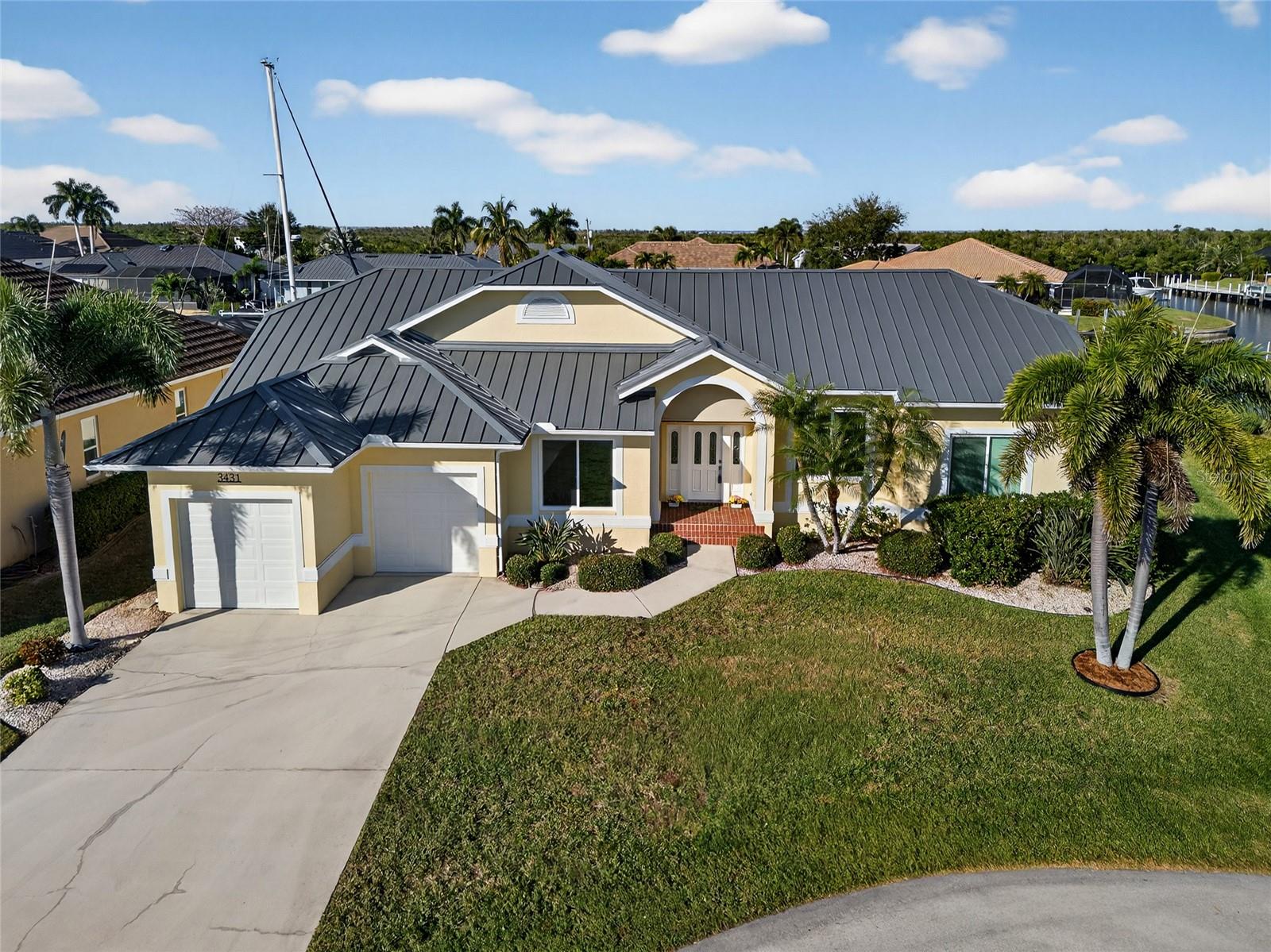 Single Family Residence em PUNTA GORDA, FL - Daniel Dourado