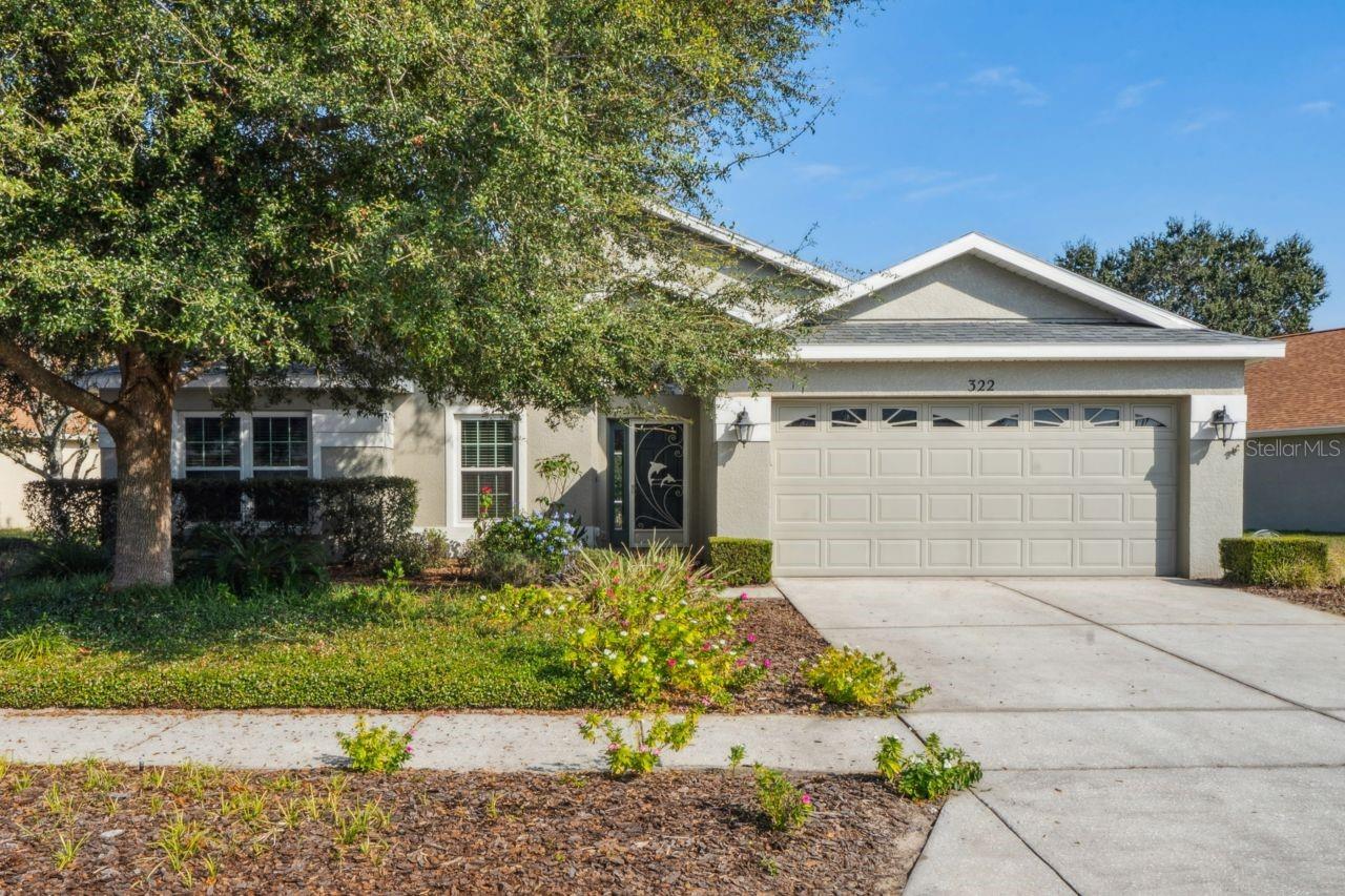 Single Family Residence em SPRING HILL, FL - Daniel Dourado