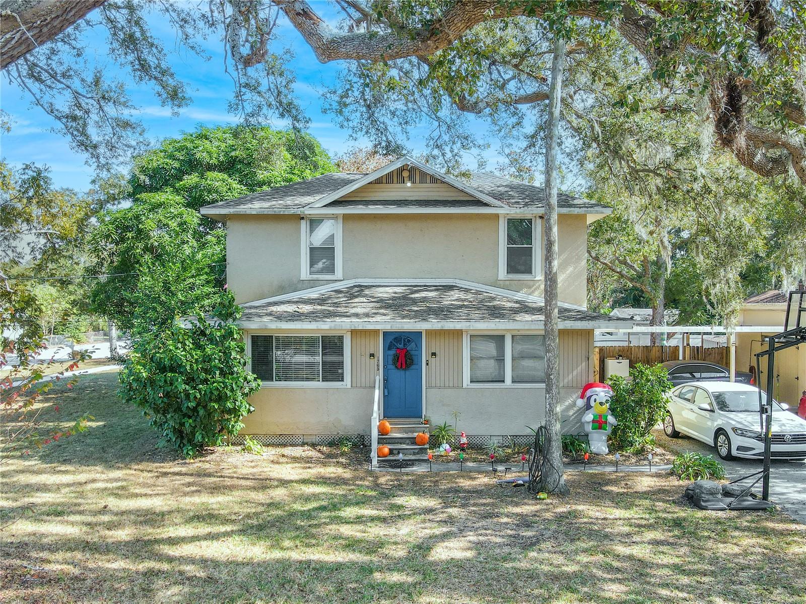 Single Family Residence in CLEARWATER, FL - Daniel Dourado