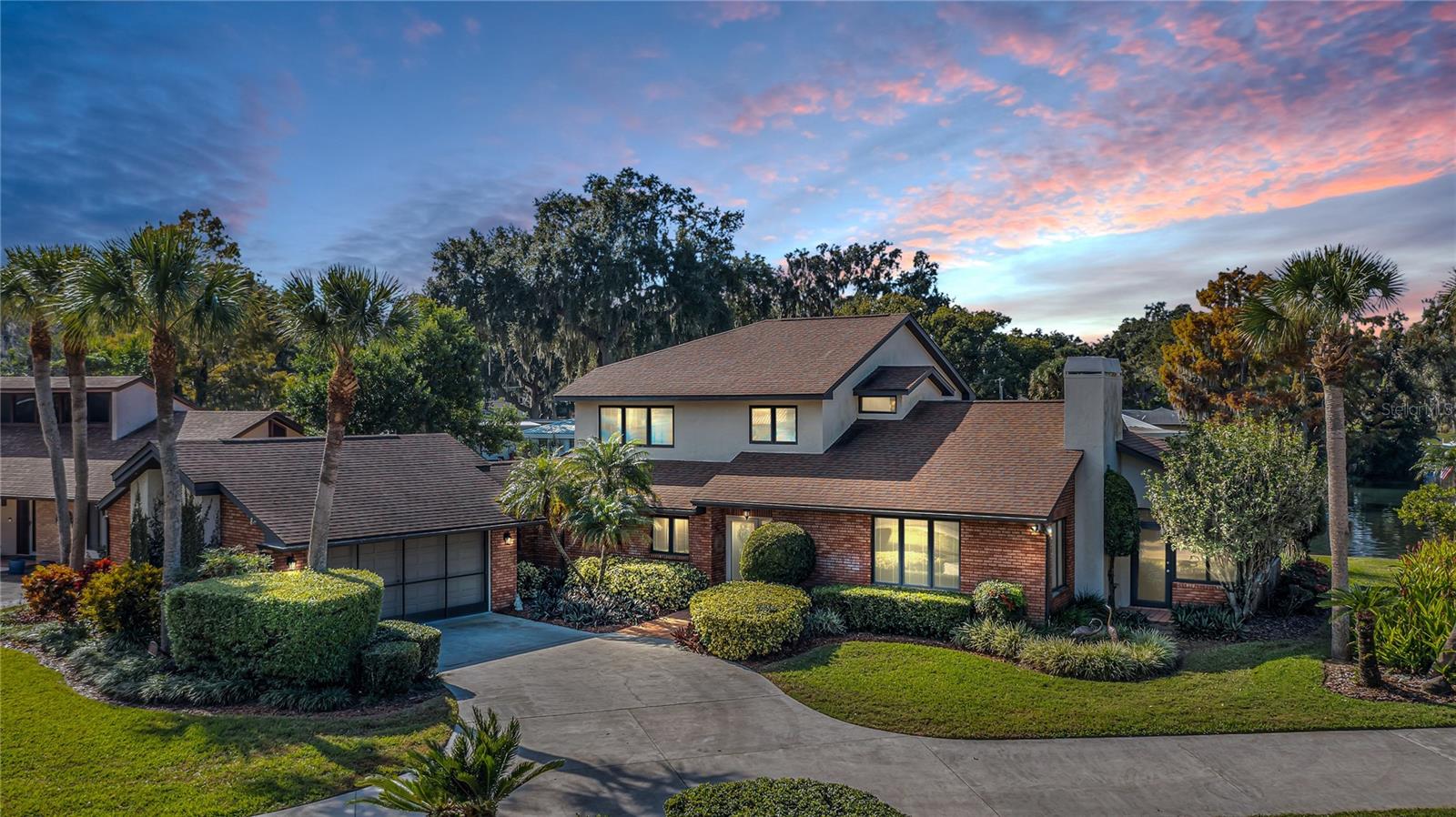 Single Family Residence in YALAHA, FL - Daniel Dourado