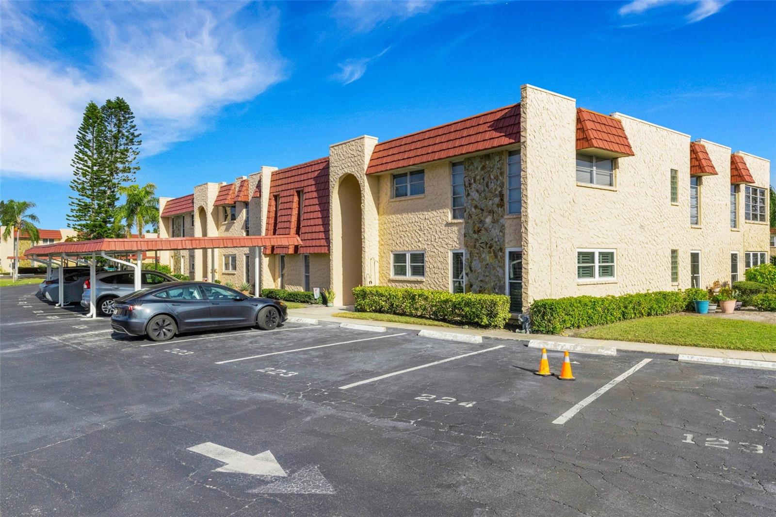 Condominium em SEMINOLE, FL - Daniel Dourado