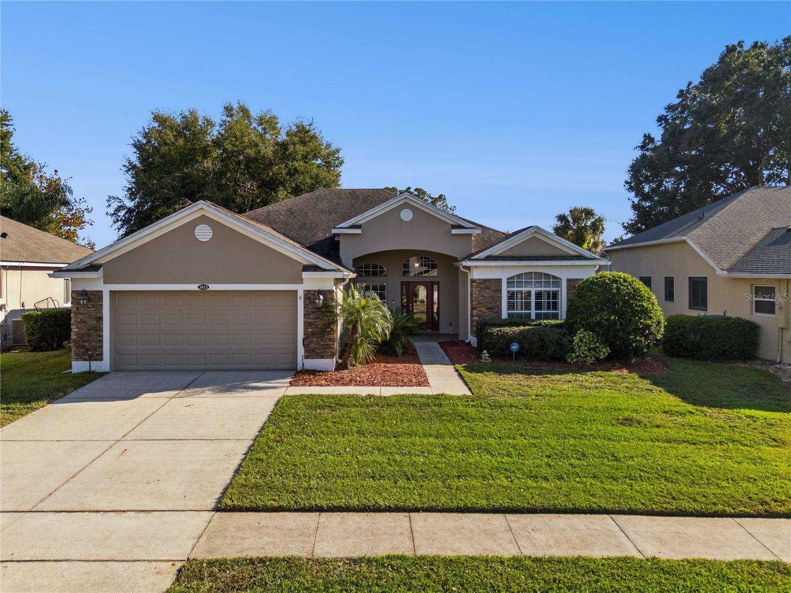 Single Family Residence em CLERMONT, FL - Daniel Dourado