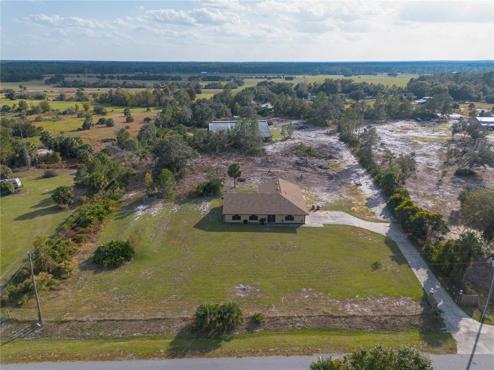 Single Family Residence em EUSTIS, FL - Daniel Dourado