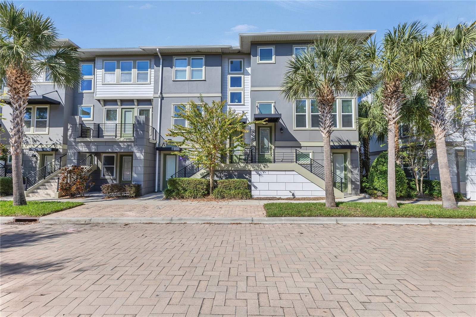 Townhouse in ORLANDO, FL - Daniel Dourado