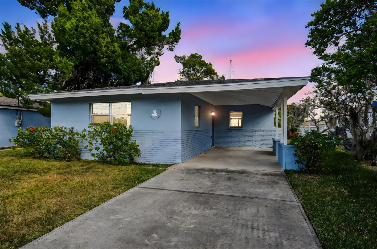 Single Family Residence em NEW PORT RICHEY, FL - Daniel Dourado