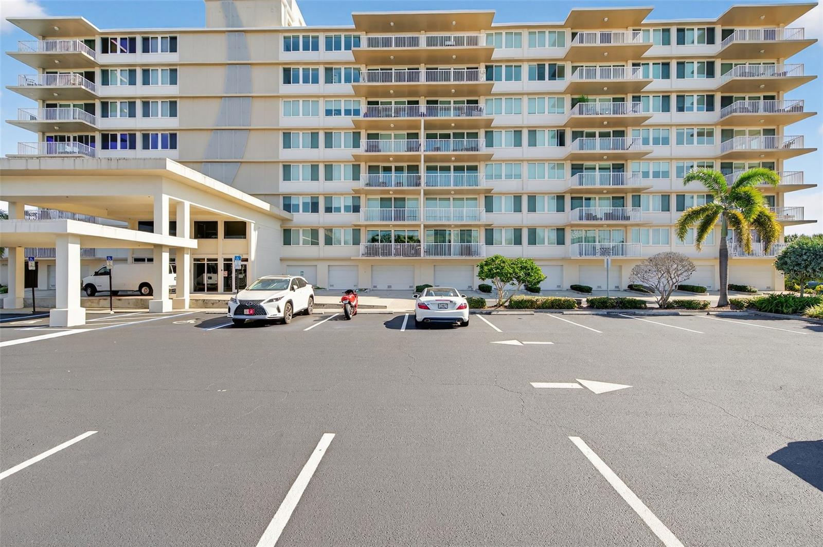 Condominium in CLEARWATER BEACH, FL - Daniel Dourado