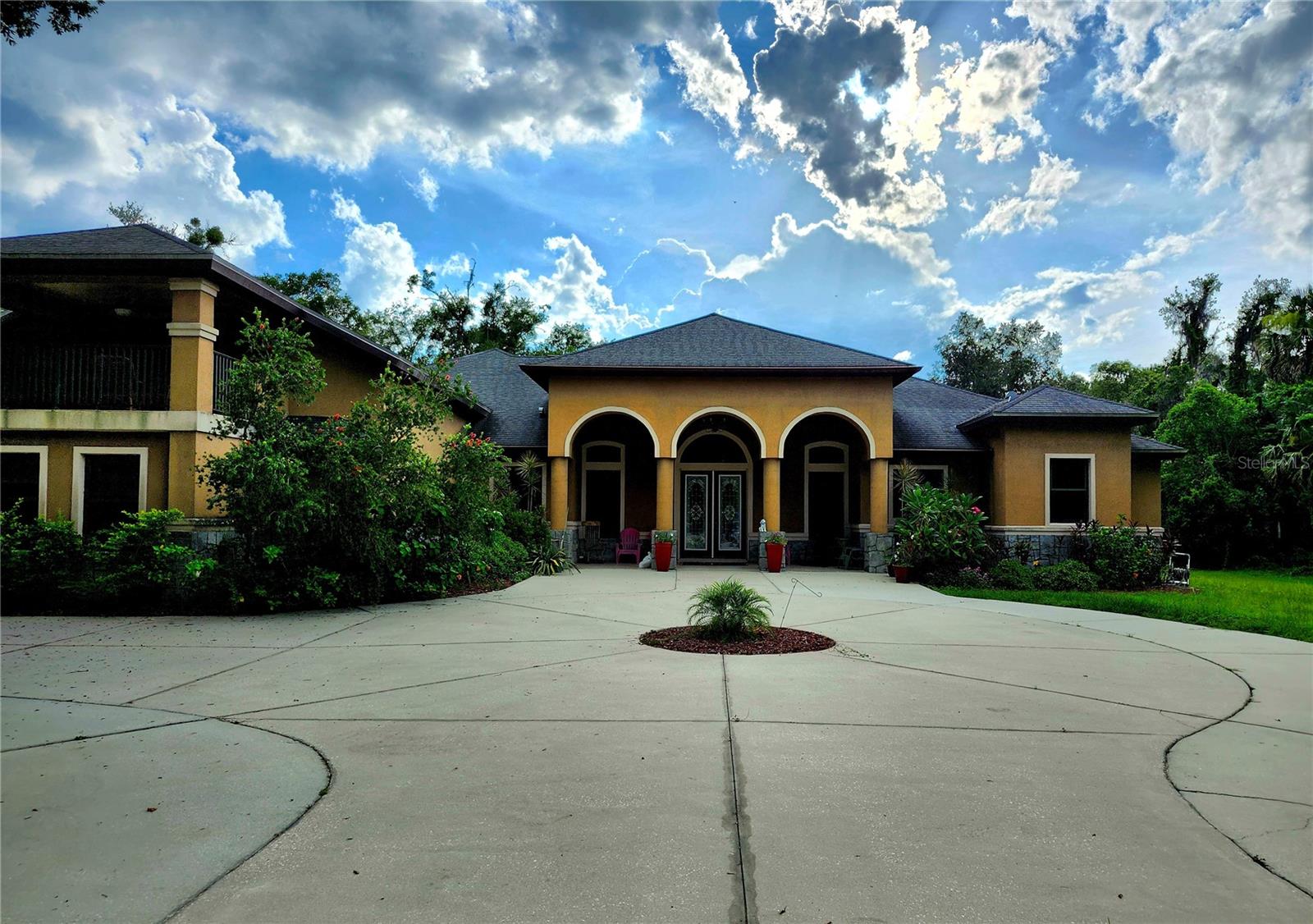 Single Family Residence em DELAND, FL - Daniel Dourado